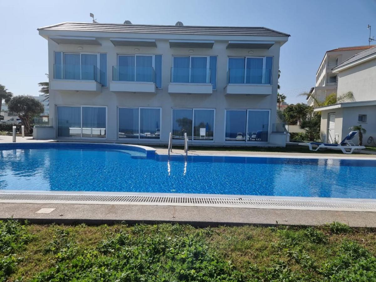 Ocean Suites Luxury Apartments Протарас Екстер'єр фото