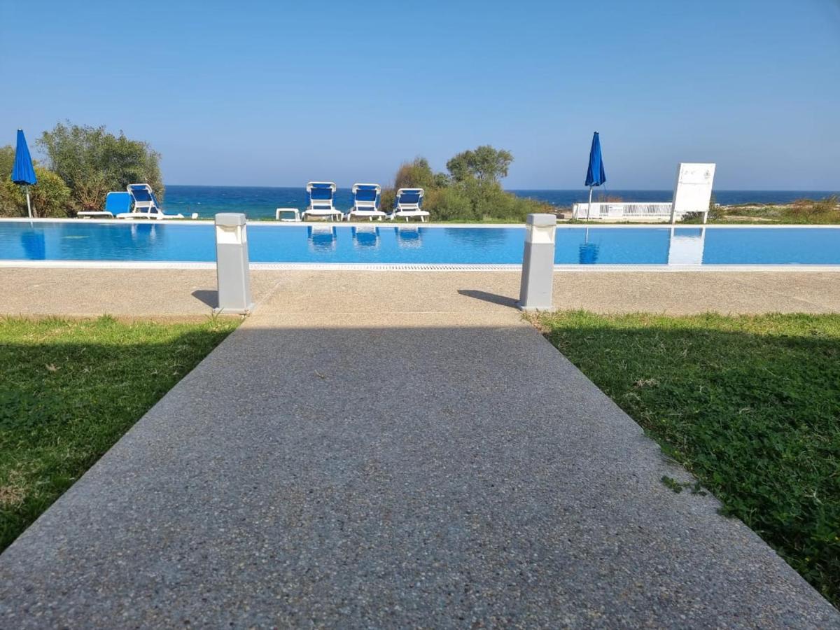 Ocean Suites Luxury Apartments Протарас Екстер'єр фото