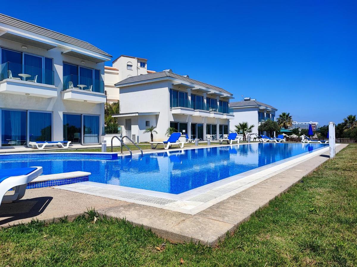 Ocean Suites Luxury Apartments Протарас Екстер'єр фото
